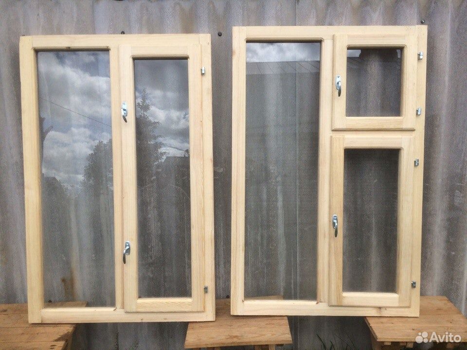 Купить окна цены спб. Блок оконный деревянный 1000х1000х90 мм без форточки. Окно с форточкой деревянное. Рамы оконные деревянные для дачи. Простое деревянное окно.