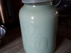 Молоко домашнее