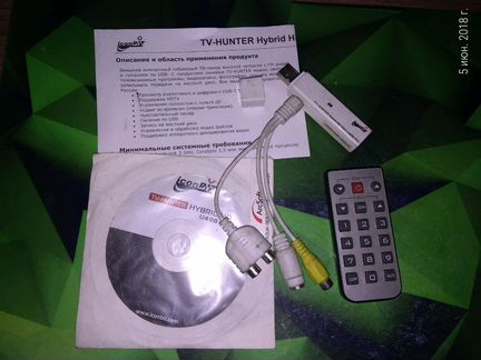 TV-тюнер iconBIT TV-hunter Hybrid HD Stick U400 FM