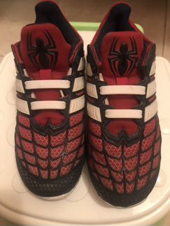 Кроссовки adidas Человек-паук