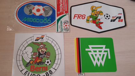 Наклейки к чемпионатам мира по футболу.1986-1988 г