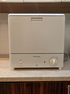 Посудомоечная машина Electrolux настольная