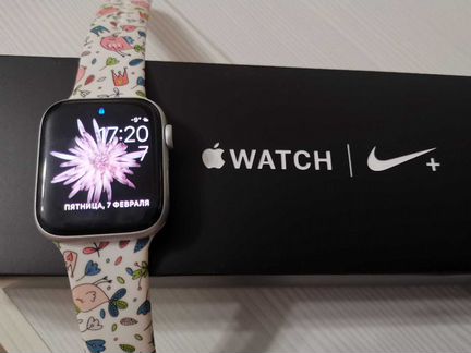 Apple Watch Series 4 44mm Nike