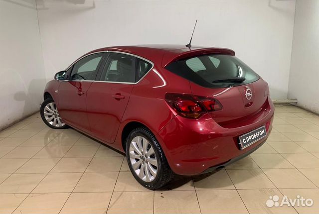 Opel Astra `2010