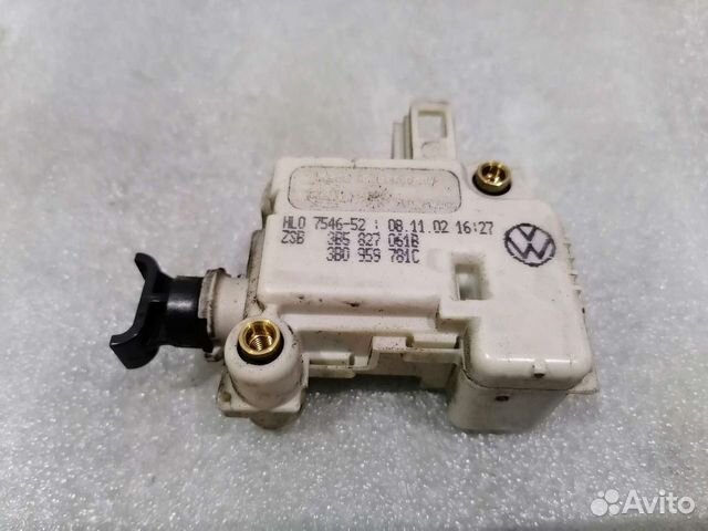 Активатор замка крышки багажника VW Touareg, 3B095