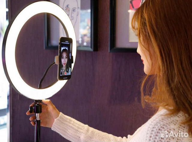 Светодиодная кольцевая лампа со штативом