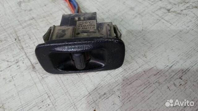 Кнопка стеклоподъемника Toyota Carina E