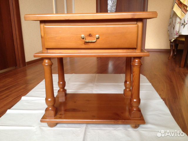 Итальянская тумбочка из массива сосны