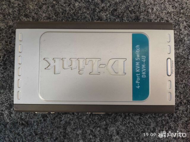 Переключатель D-Link dkvm-4U