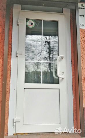 Дверь из пвх входная