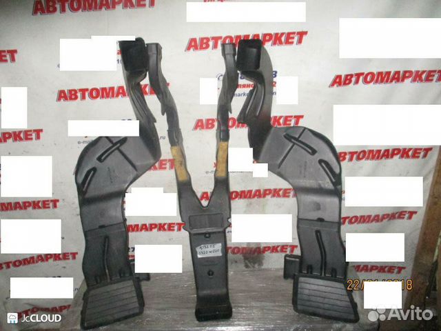 Воздуховод на mercedes benz S320 W220 M112E32