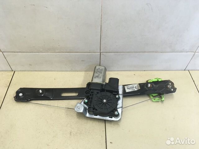 Стеклоподъемник электр. задний правый 1-серия E87