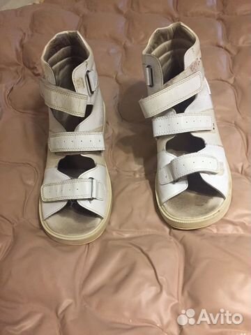 Ортопедические сандалии