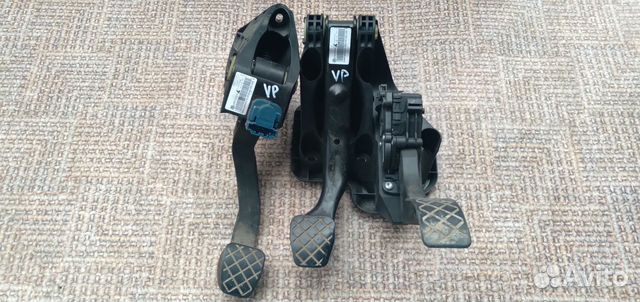 Педали VW Polo Sedan 2014г