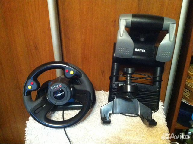 Геймпады и игровой руль с педалями saitek R 440
