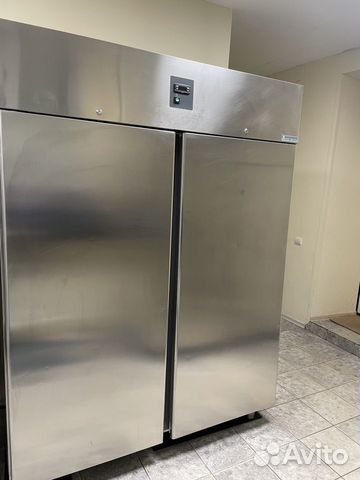 Холодильник бу и пивное оборудование бу,стол,душ