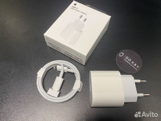 Зарядное устройство на iPhone + кабель
