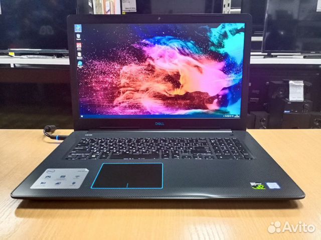 Dell/i5 8300/8GB/GTX1050/SSD+HDD/17.3 IPS Full HD