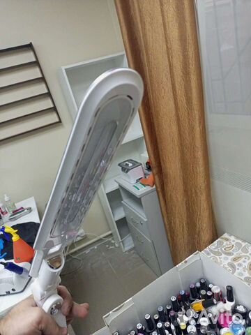 Лампа настольная для маникюра бу