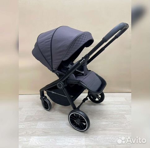 Коляска новая