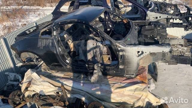 В разборе кузов Nissan 350z