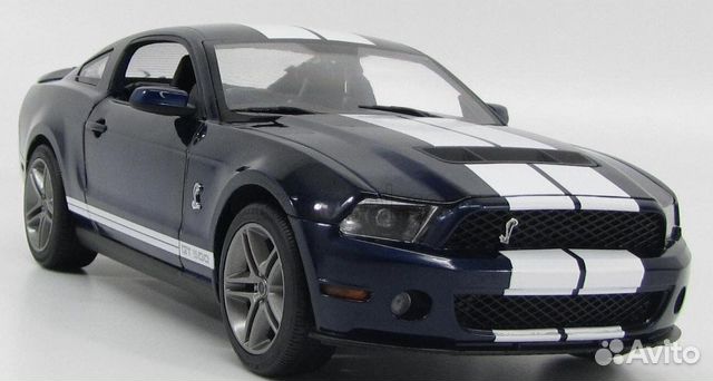 Ford shelby mustang GT500 2010 1/18 Greenlight