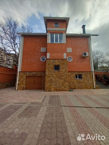 

Дом 350 м² на участке 6 сот.