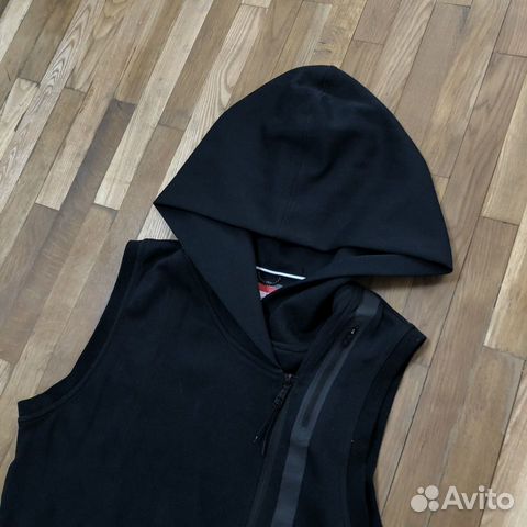 Чёрный жилет с капюшоном Nike M оригинал