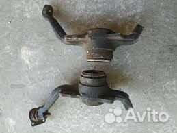 Поворотные кулаки нива