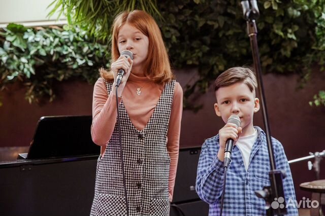 Уроки вокала, курсы гитары, обучение фортепиано