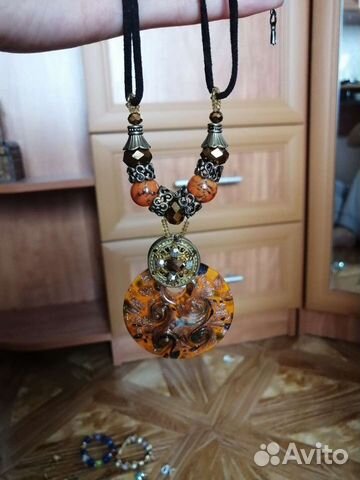 Колье ожерелье