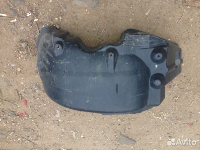 Подкрылок передний Range Rover 2 95-01г. в Подкрылок передний Range Rover 2 95-01г. в