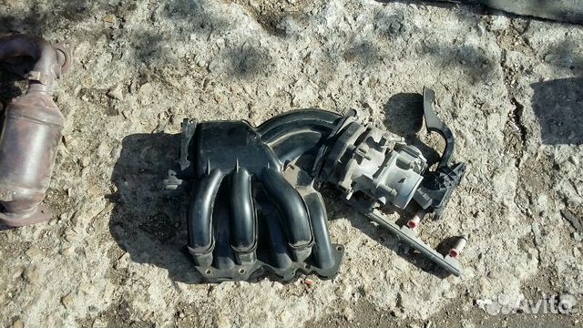 Лексус 330.400h, впускной коллектор, блок подушек Лексус 330.400h, впускной коллектор, блок подушек