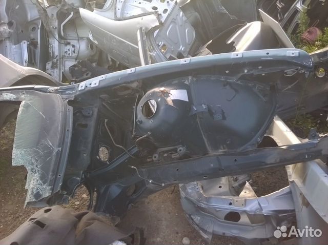 Передняя правая, левая четверть BMW E39 Передняя правая, левая четверть BMW E39