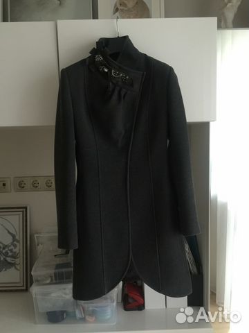 Стильное женское полупальто