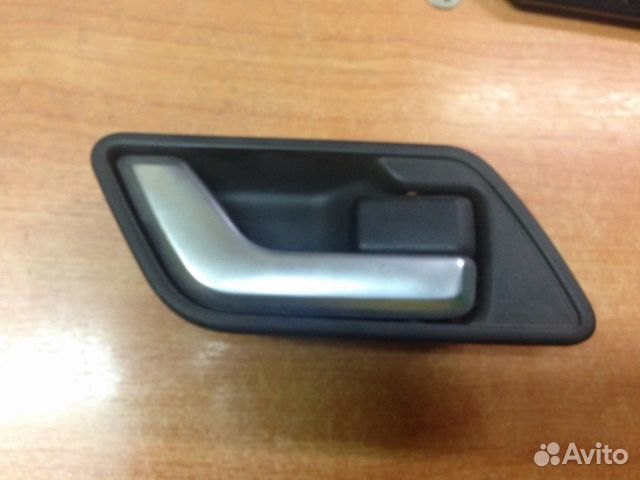 Ручка двери внутренняя на Freelander 2 Land Rover Ручка двери внутренняя на Freelander 2 Land Rover