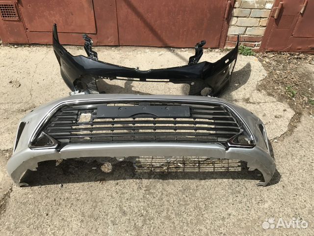 Toyota Camry v55 бампер передний Toyota Camry v55 бампер передний