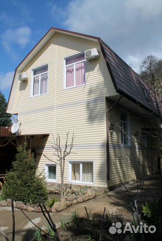 

Дом 210 м² на участке 18 сот.