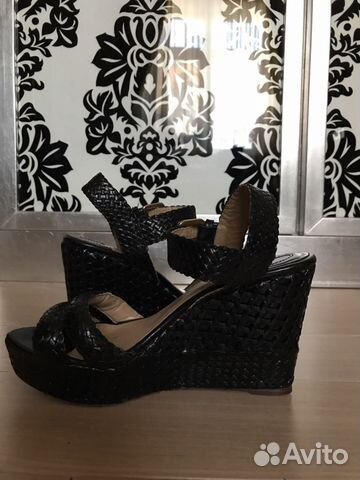 Босоножки Uterque