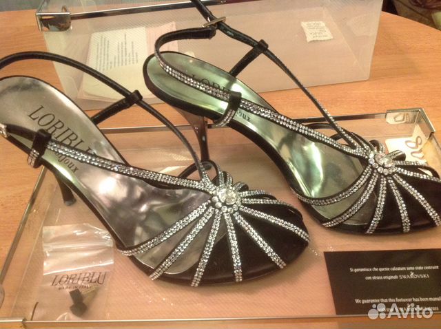 Loreblu новые босоножки с камнями Swarovski с пасп Loreblu новые босоножки с камнями Swarovski с пасп