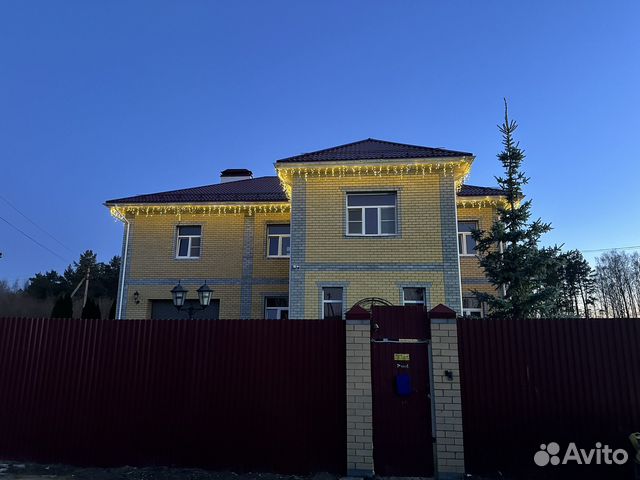 

7-к. дом, 570 м²