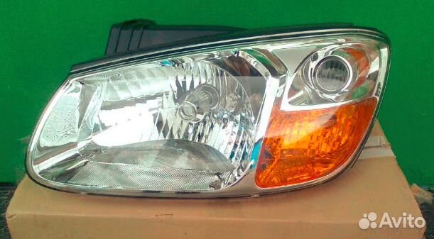 Фара левая и правая для Киа Церато (04-09) Фара левая и правая для Киа Церато (04-09)