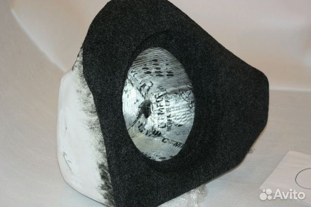 Сабвуфер стелс BMW 5 серии G30 под динамик 10 Сабвуфер стелс BMW 5 серии G30 под динамик 10