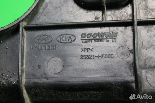 Воздуховод радиатора правый KIA Rio 4 17 г Воздуховод радиатора правый KIA Rio 4 17 г