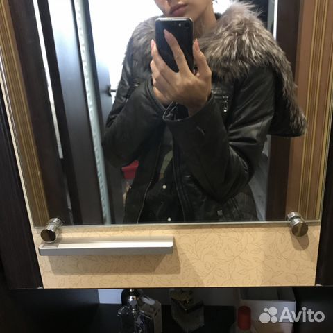 Куртка кожаная с песцом