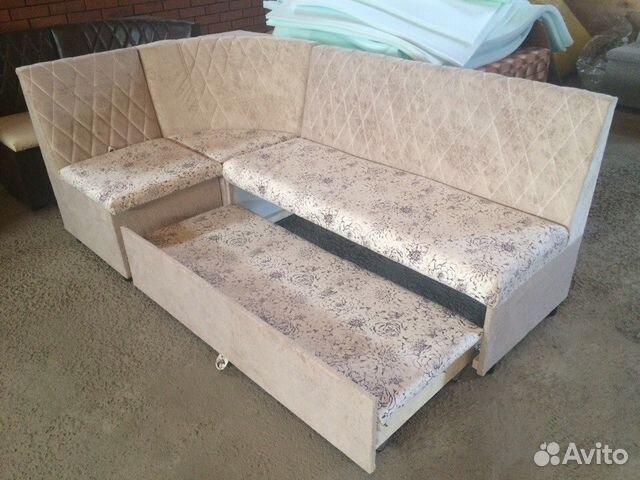 Кухонный угловой диван, со спальным местом