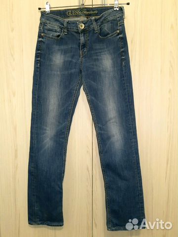 Джинсы женские Guess Джинсы женские Guess