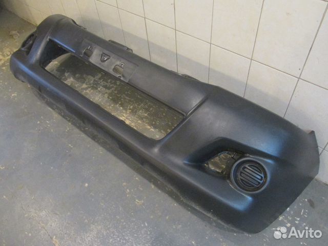 Бампер передний Toyota Hilux 46527