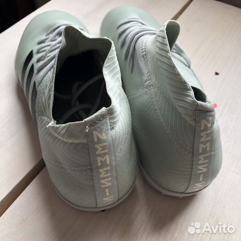 Футбольные бутсы Adidas Футбольные бутсы Adidas