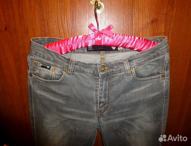 Джинсы guess оригинал серые с эффектом потертости